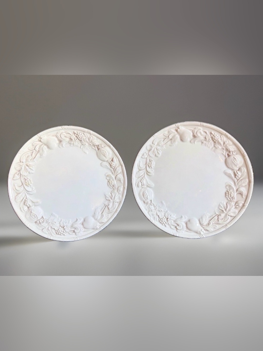 RARE! Set of 2 Pier 1 Pomegranate Dinner Plates Made in Italy 11.25”
